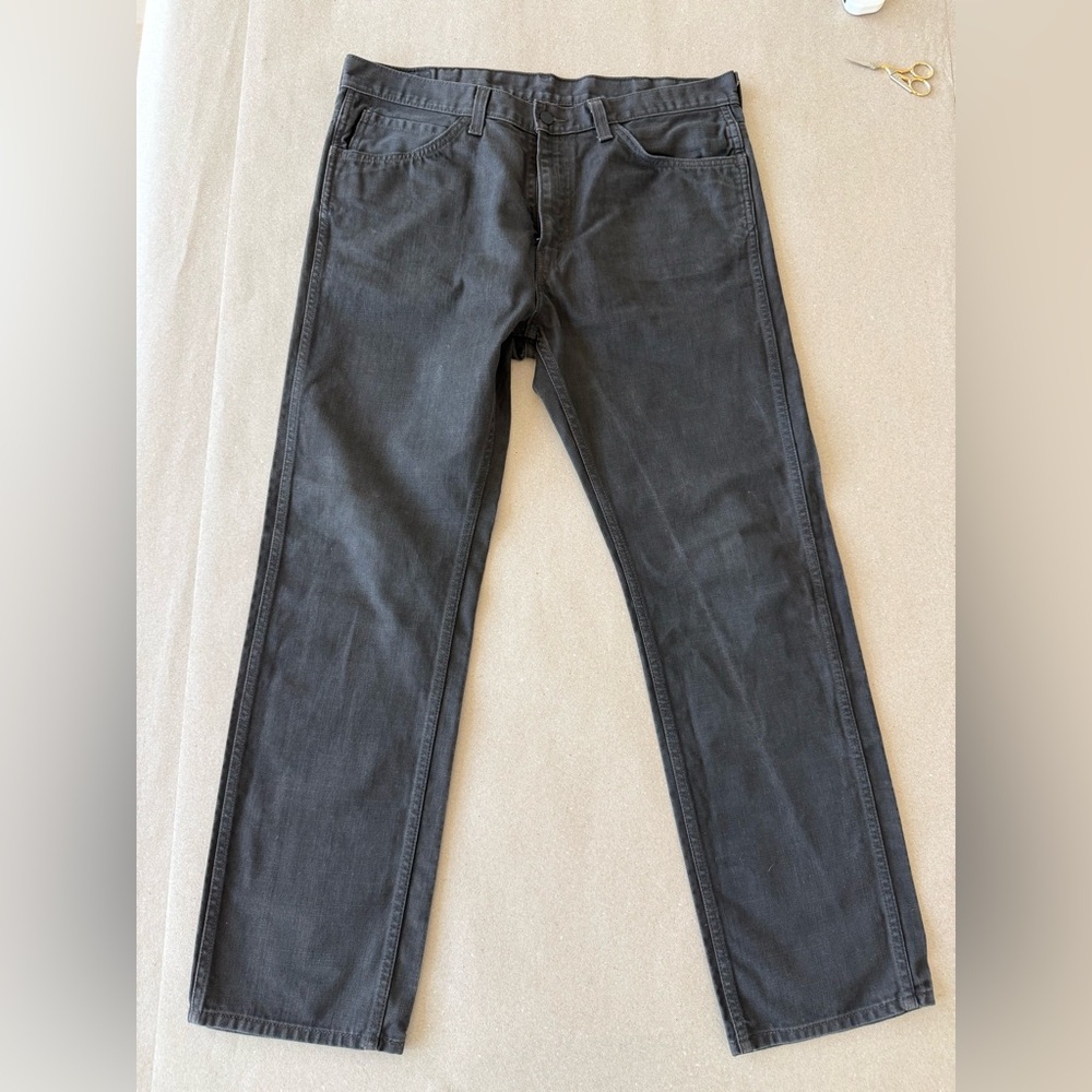 Levi’s — Men’s 513 Classic Straight Dark Coffee Brown Jeans — Size 38 x 32